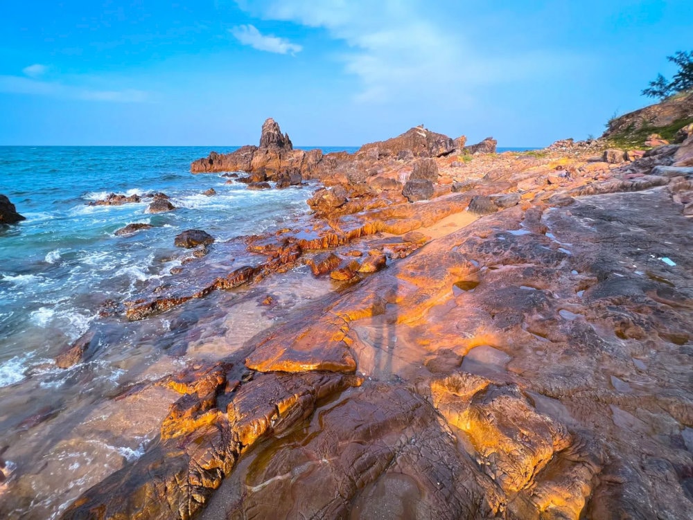 Bãi Đá Nhảy